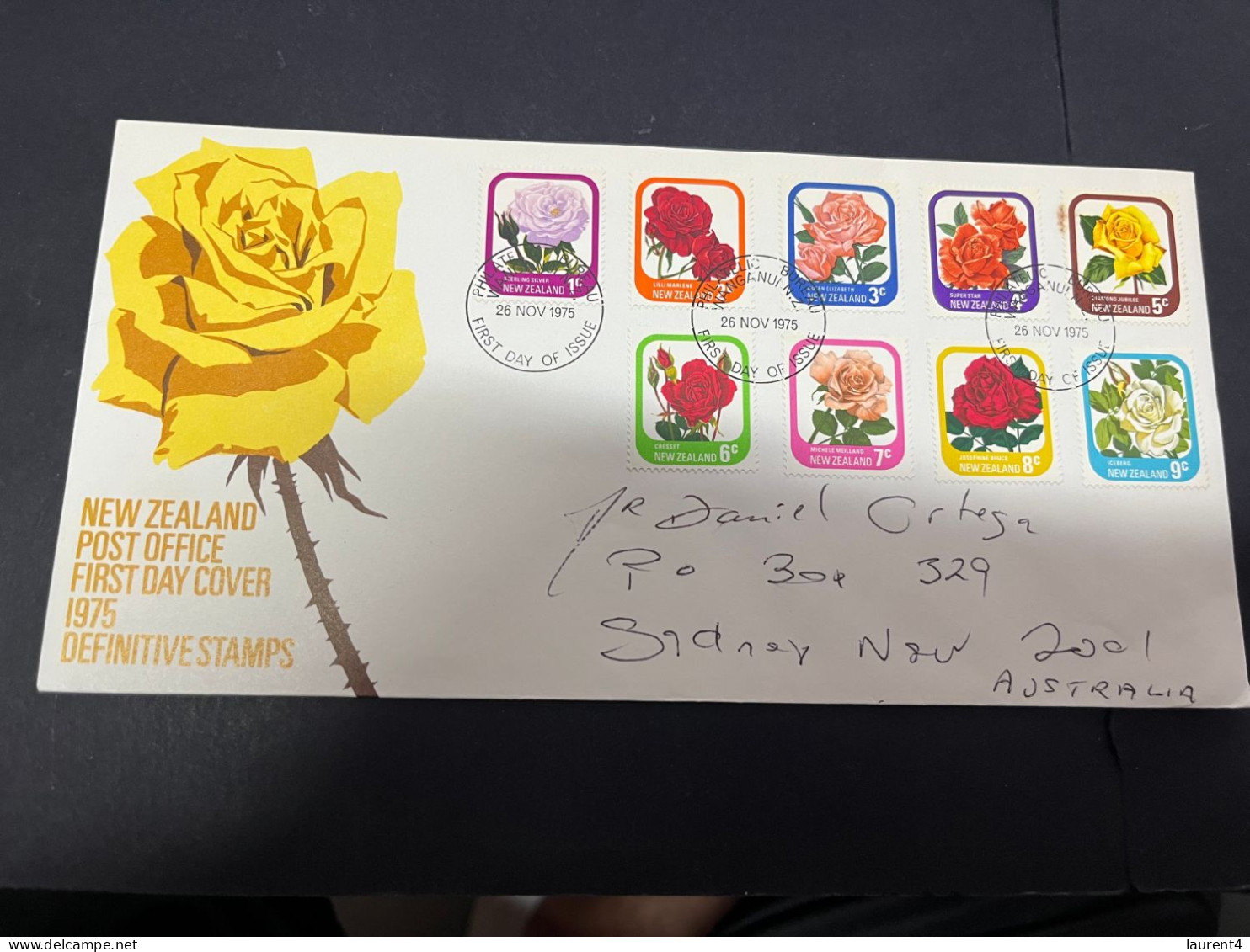 17-4-2024 (2 Z 17) New Zealand ROSE Flowers FDC Posted To Australia (sydney) In 1975 - Brieven En Documenten