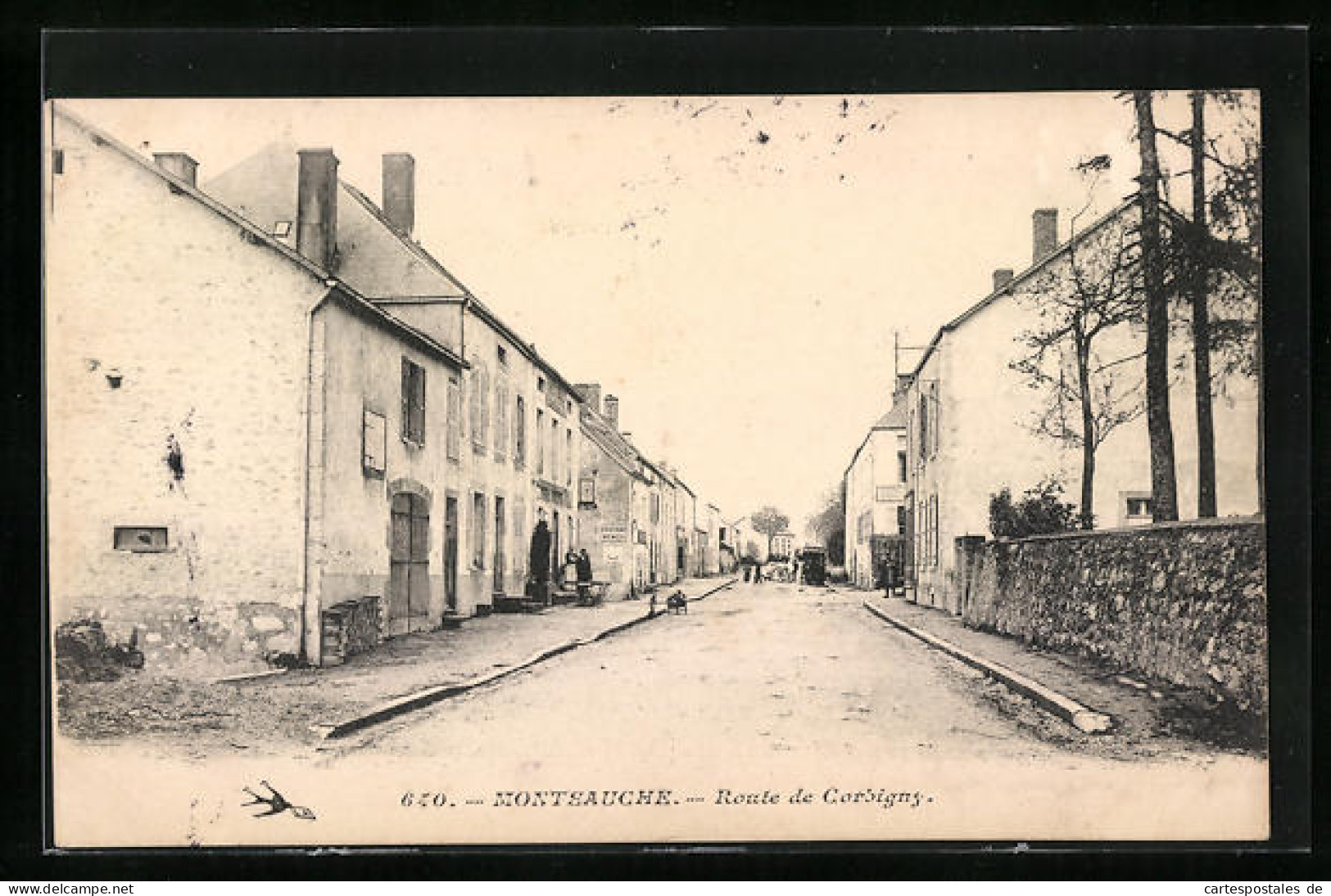 CPA Montsauche, Route De Corbigny  - Corbigny
