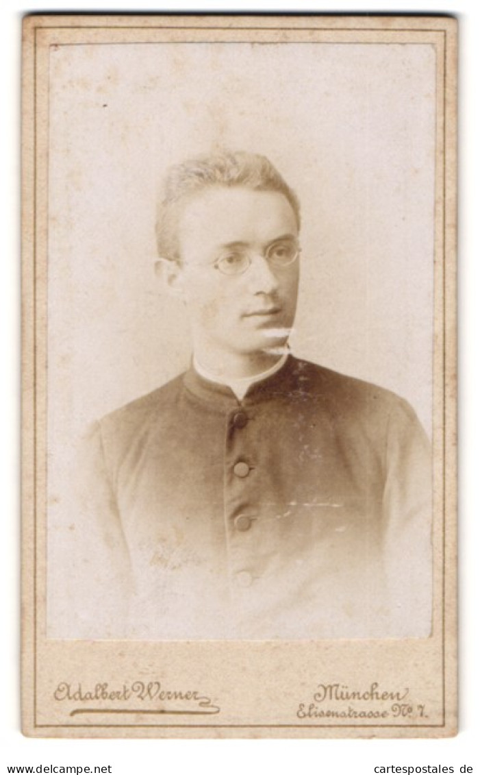 Fotografie Adlabert Werner, München, Junger Pfarrer Jos. Meyer Zu Seiner Primiz 1895 Im Talar  - Berühmtheiten
