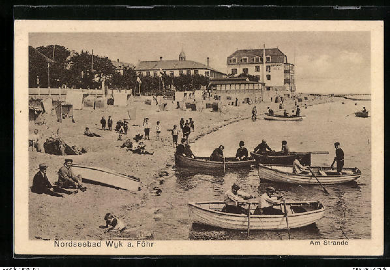 AK Wyk A. Föhr, Besucher Am Strand  - Föhr