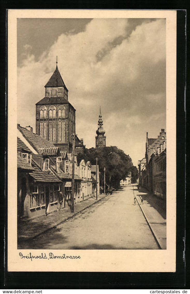 AK Greifswald, Blick In Die Domstrasse  - Greifswald