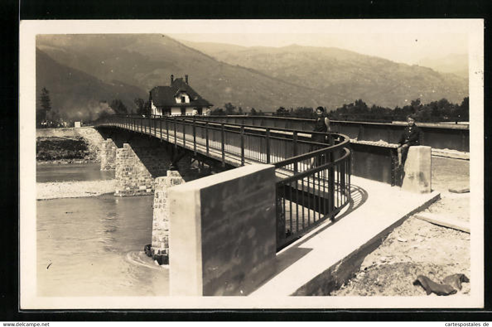 AK Vaduz, Fluss Mit Brücke  - Liechtenstein