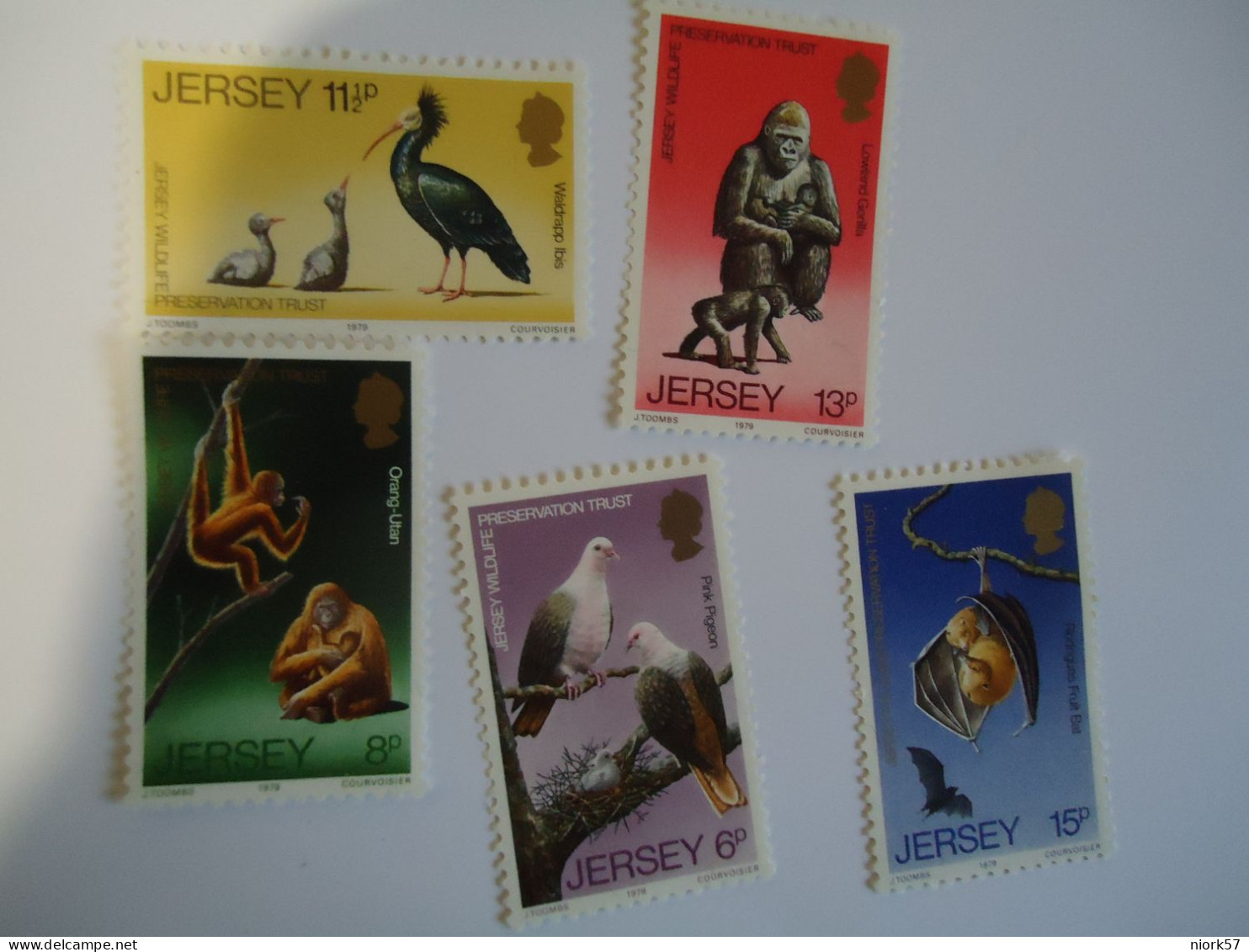 JERSEY MNH 5 STAMPS    ANIMALS-BIRDS BATS  MONKEY - Chauve-souris