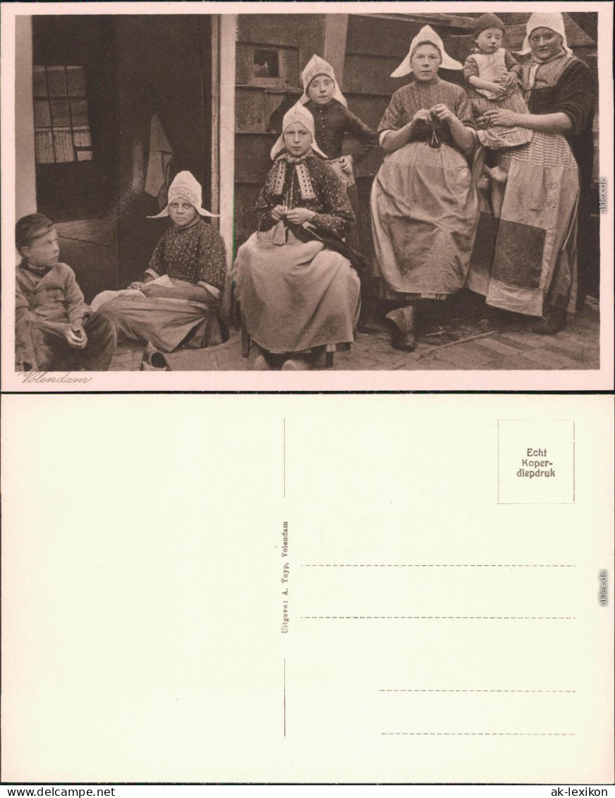Ansichtskarte Edam-Volendam Im Haus Frauen, Kinder - Tracht 1930 - Volendam