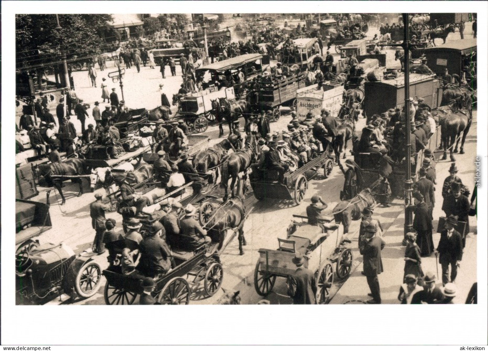 Tiergarten-Berlin Verkerhrsstreik Potsdamer Platz REPRO 1919/1999  - Tiergarten