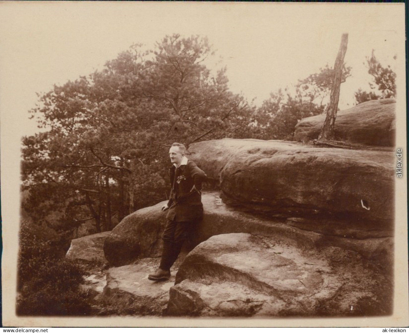 Ansichtskarte Rathen Mann Auf Felsen - Privatfoto AK 1929  - Rathen