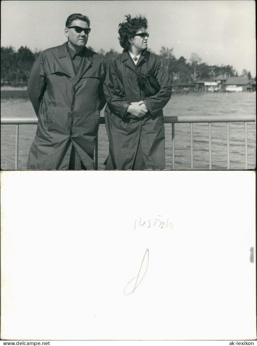 Foto  Menschen / Soziales Leben - Familienfotos 1962 Privatfoto  - Children And Family Groups