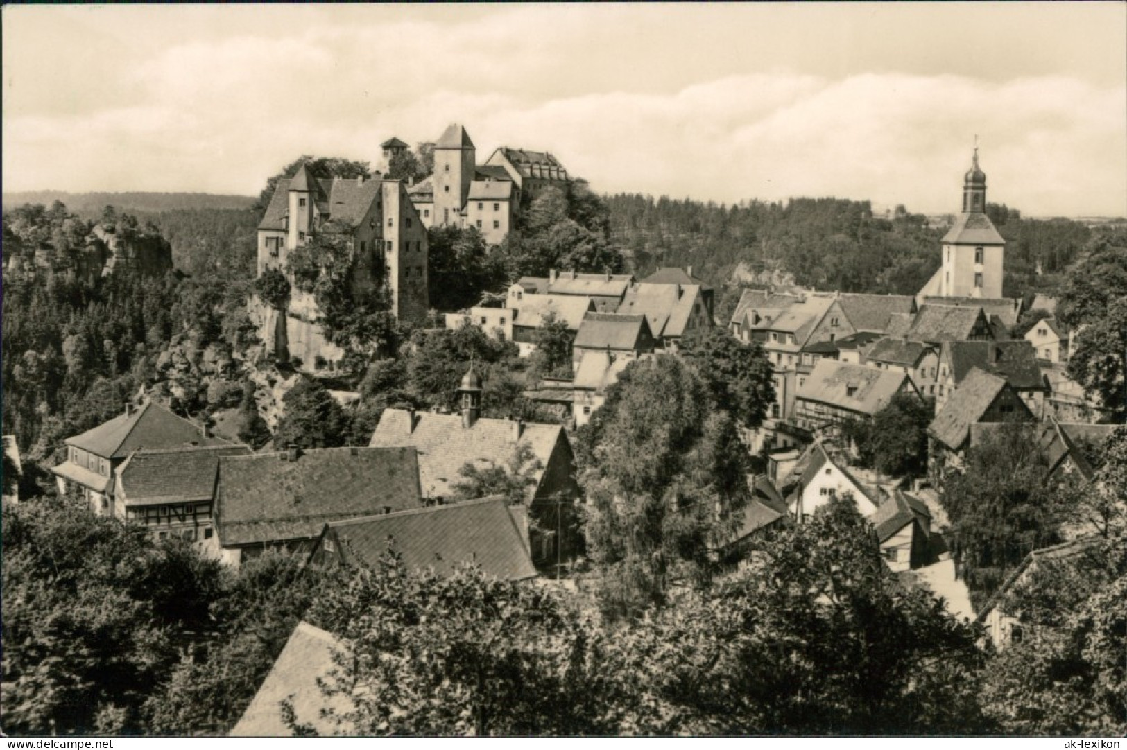 Ansichtskarte Hohnstein (Sächs. Schweiz) Blick Auf Den Ort Mit Burg 1969 - Hohnstein (Saechs. Schweiz)