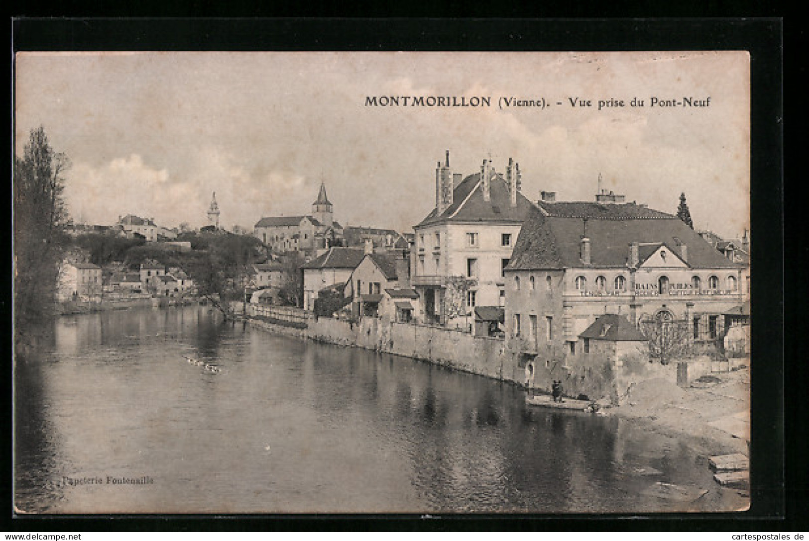 CPA Montmorillon, Vue Prise Du Pont-Neuf  - Montmorillon