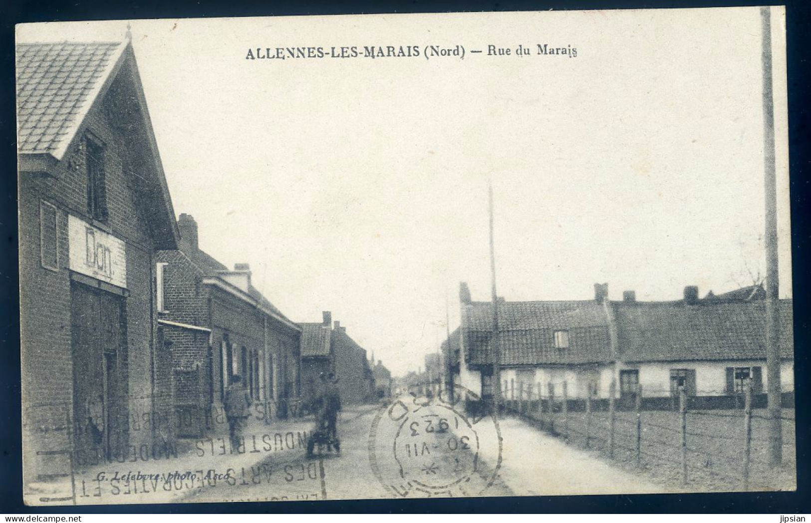 Cpa Du 59 Allennes Les Marais -- Rue Du Marais  ....... Environs De Lille   STEP103 - Lille