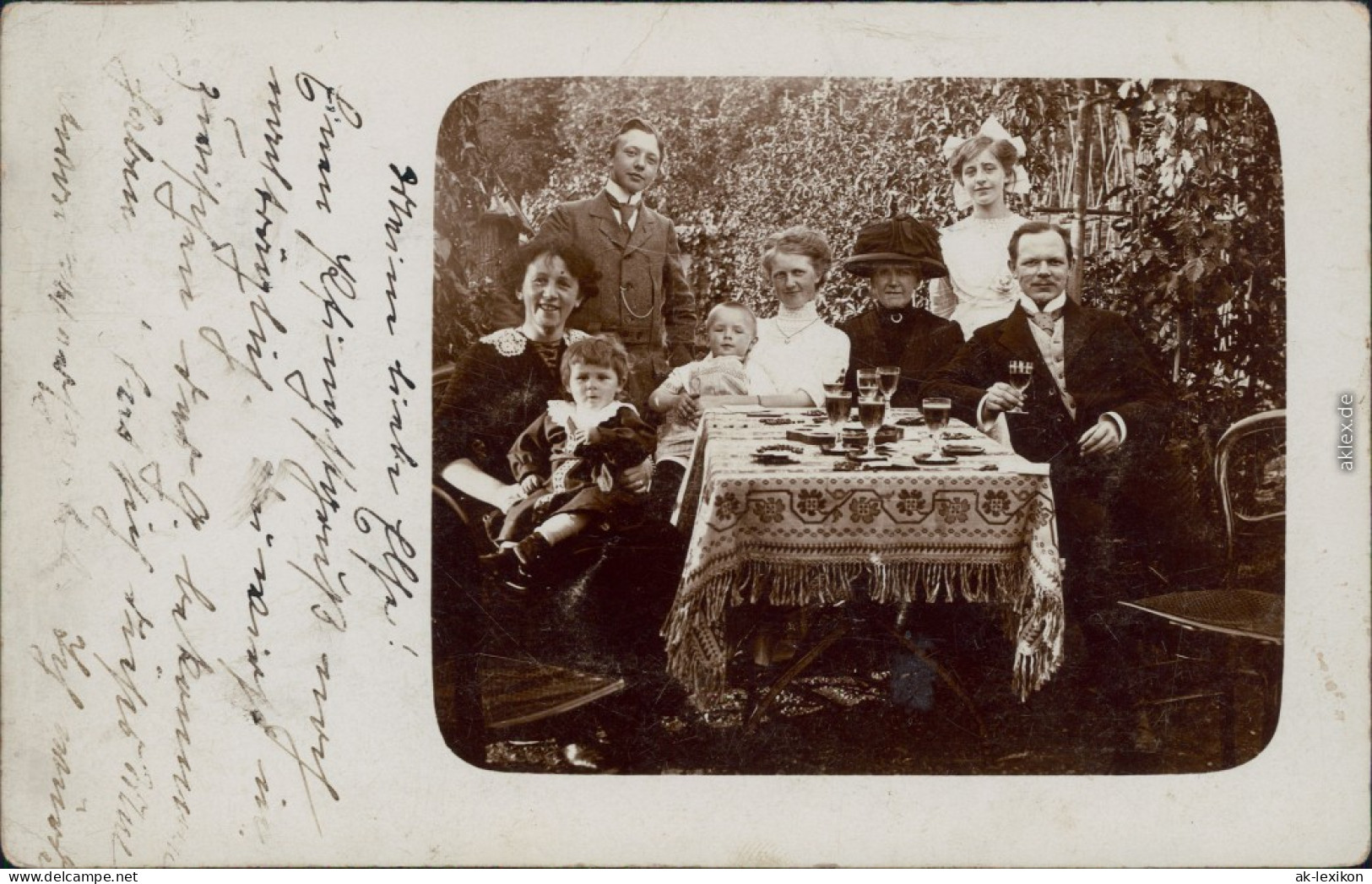 Portrait Familie: Mit Weingläsern Am Gartentisch Im Sontagsanzug 1912 Privatfoto - Non Classificati