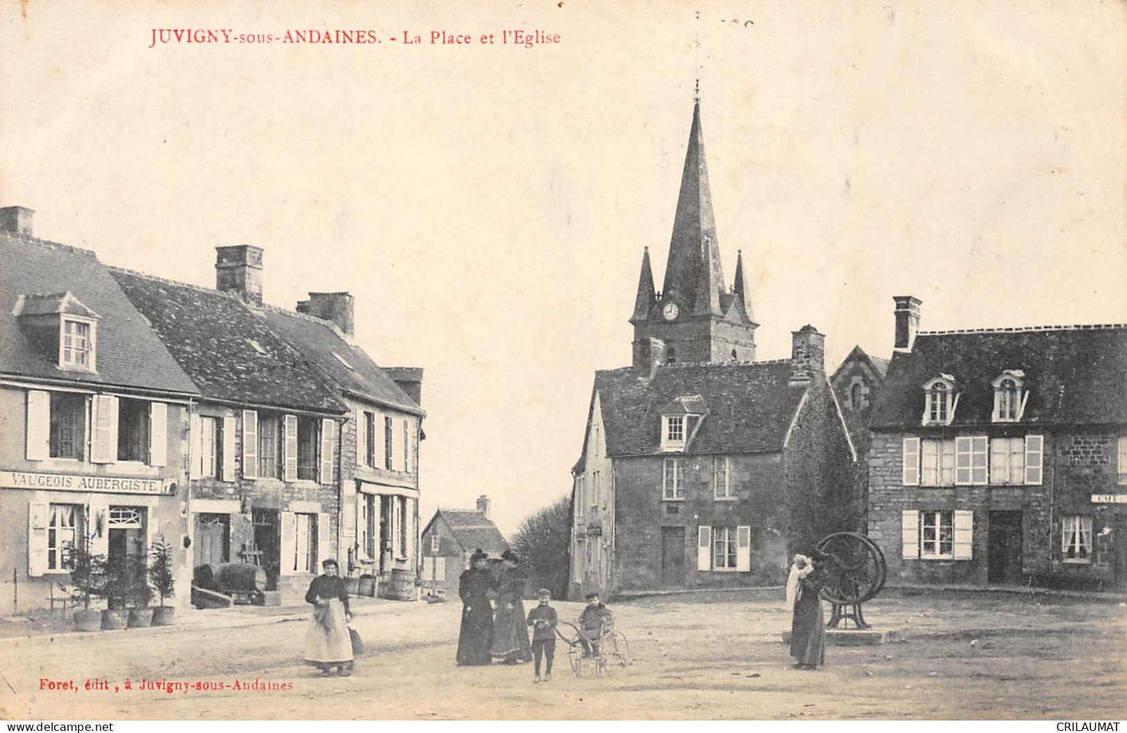 61-JUVIGNY-SOUS-ANDAINES-La Place Et L'Eglise-N 6004-A/0293 - Juvigny Sous Andaine