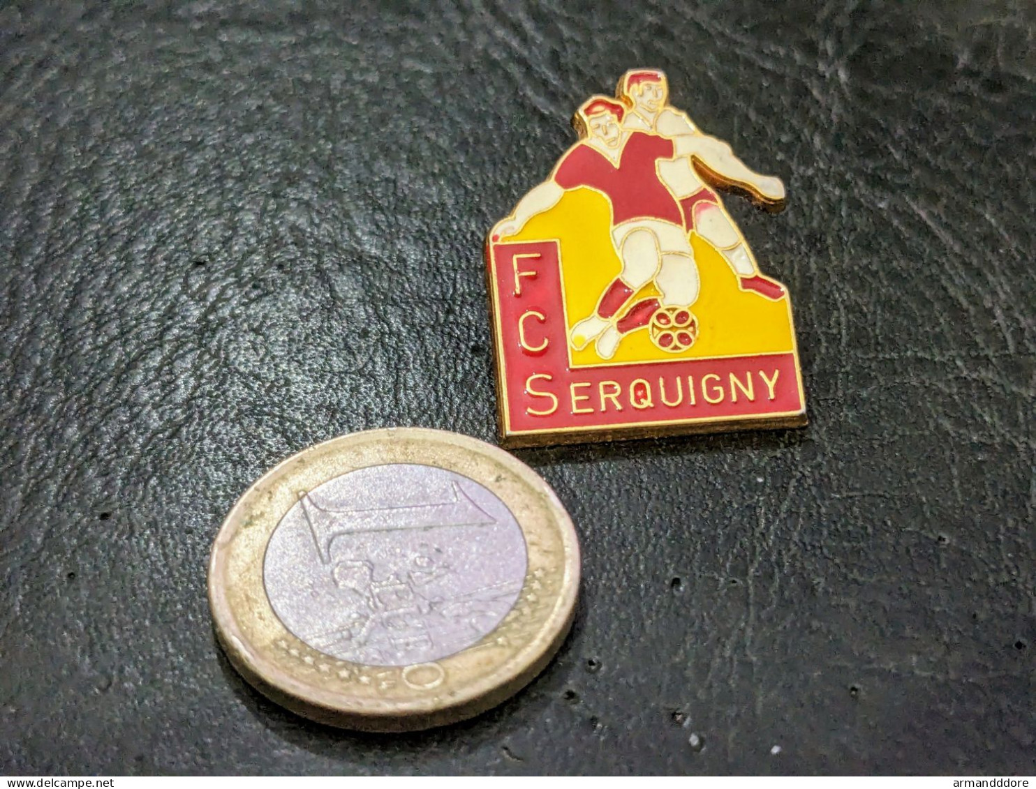 M Pins Pin's FCS Football Club Serquigny Nassandres Eure Normandie Foot Ball Pin - Football