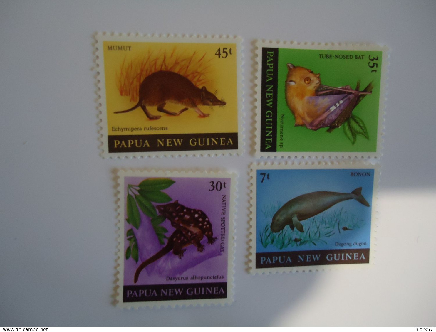 PAPUA NEW GUINEA   MNH   SET 4 ANIMALS BATS FROG FISHES - Fledermäuse