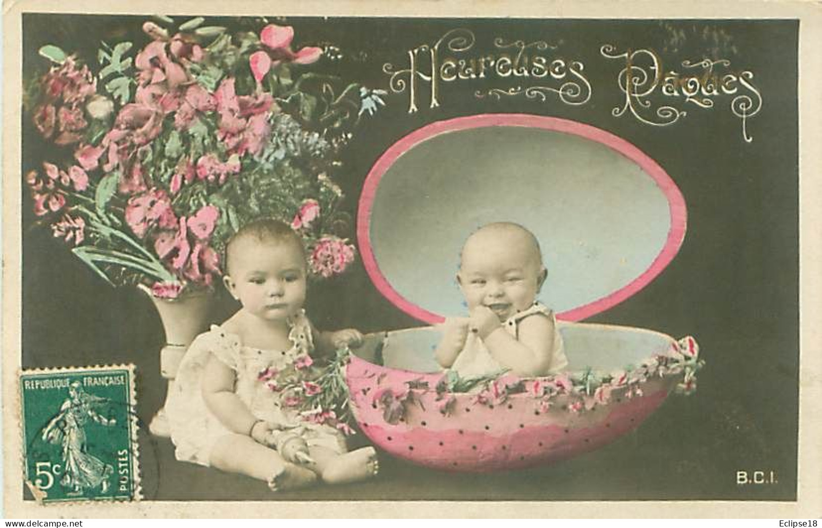 Enfants Bébé Dans Un Oeufs - Heureuses Paques     Q 2536 - Baby's