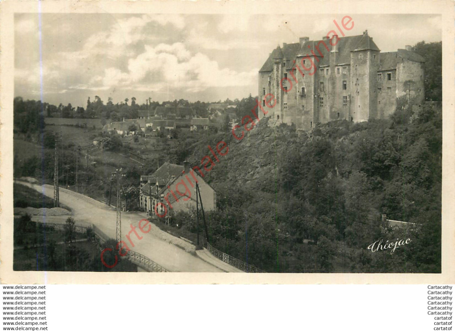 23.  BOUSSAC .  Le Château Féodal . - Boussac