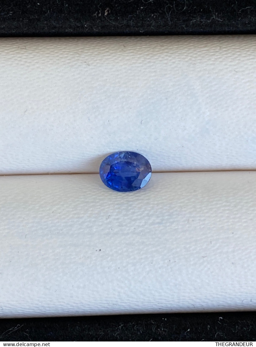 Natural Blue Sapphire Oval Cut 0.76 Carat From Sri Lanka - Zafiro