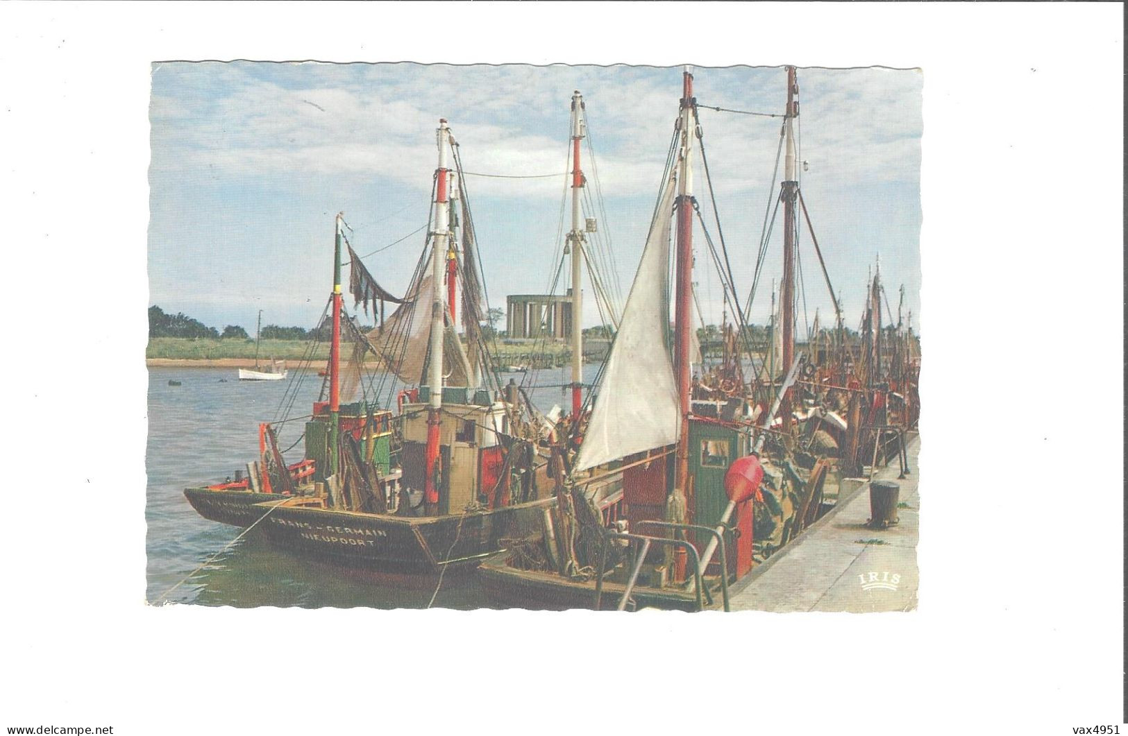 BELGIQUE  NIEUWPOORT  LE PORT  DE HAVEN  THEME BATEAUX       ****   RARE        A SAISIR **** - Nieuwpoort