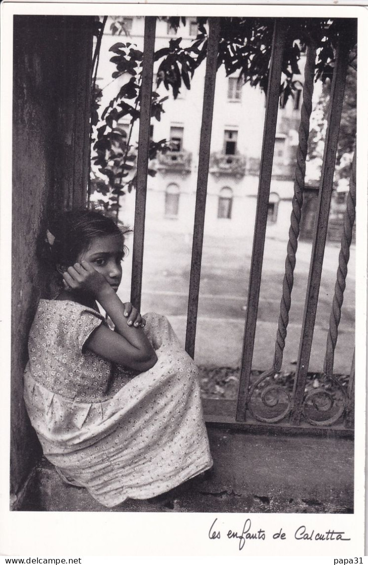 Benoit LANGE Visage Du Monge Pour J Preger,Les Enfants De Calcutta, Fillette Assise - Andere & Zonder Classificatie