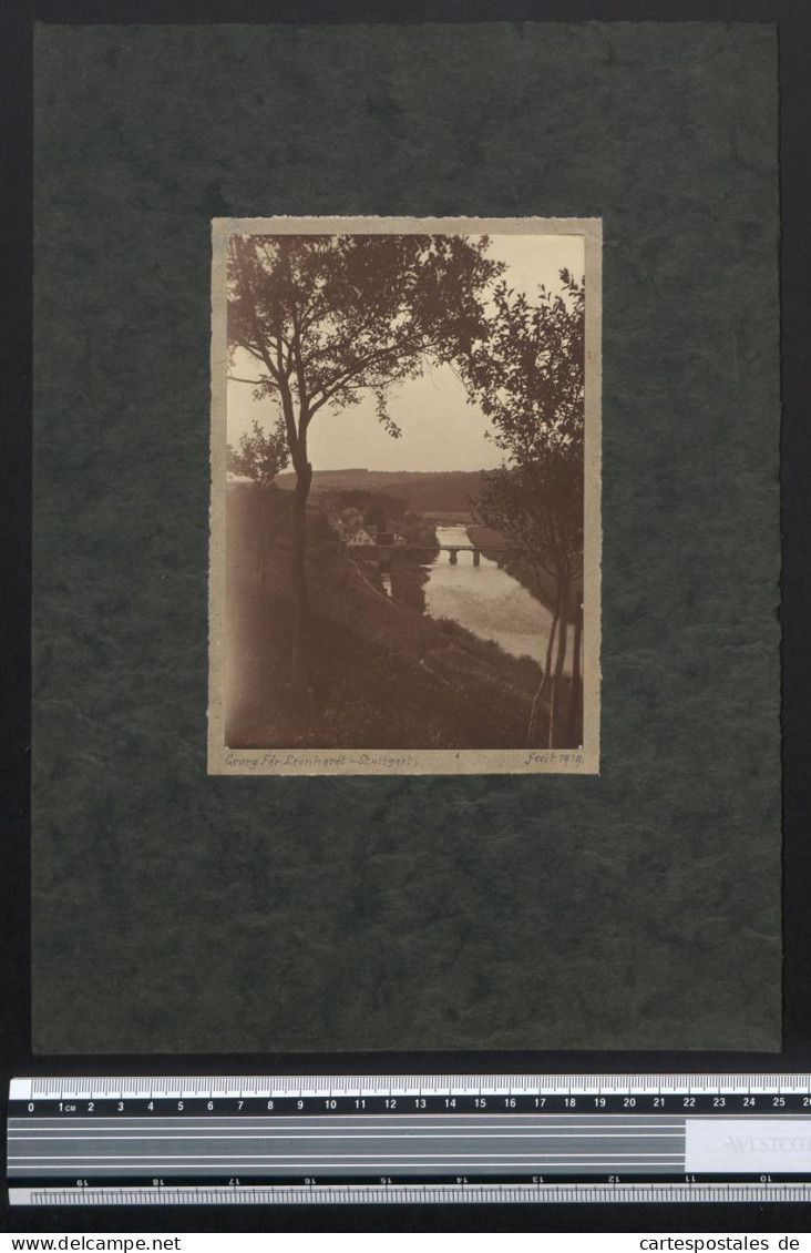 Fotografie Georg Friedrich Leonhardt, Stuttgart, Ortsansicht Mit Flusslauf & Brücke Um 1919  - Other & Unclassified