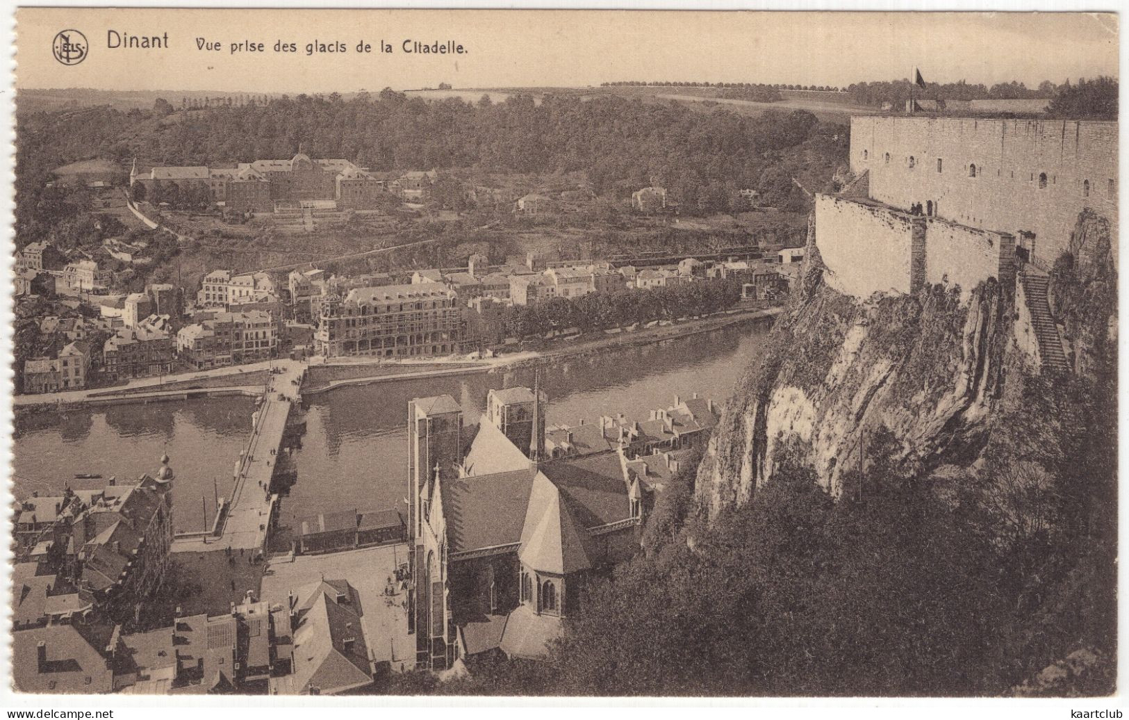 Dinant. Vue Prise Des Glacis De La Citadelle - (Belgique/België) - Dinant