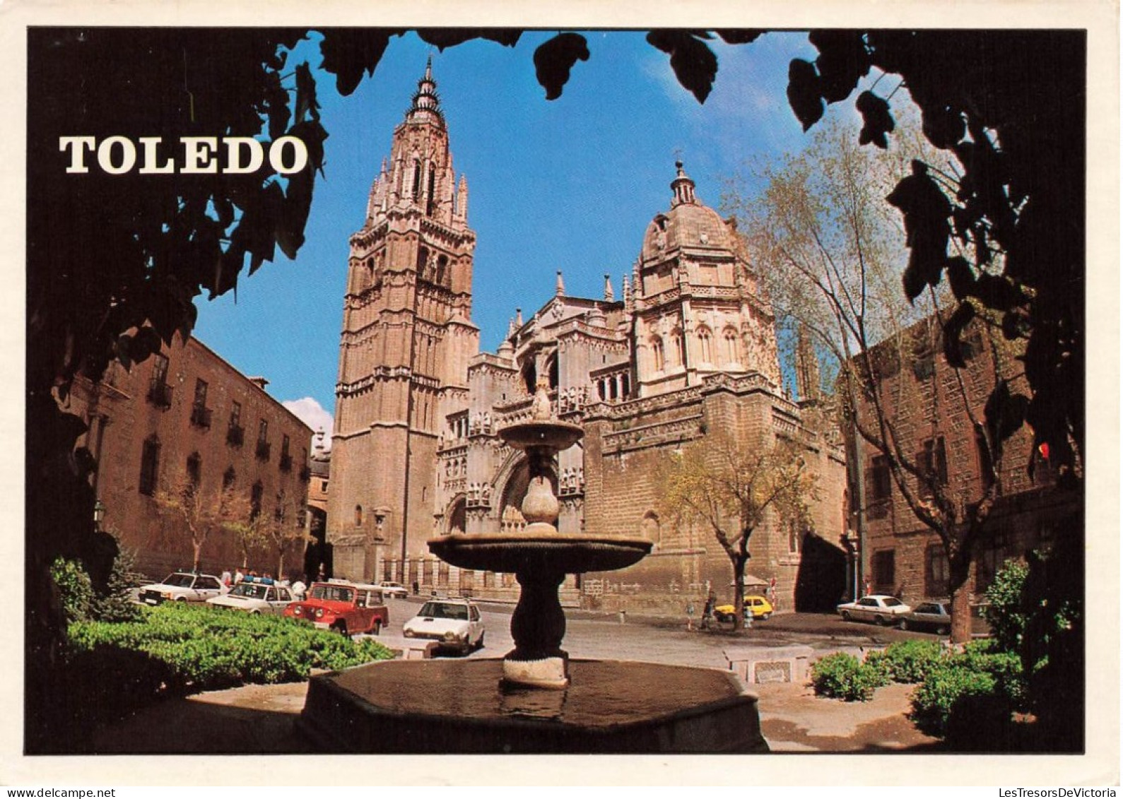 ESPAGNE - Toledo - Vue Sur La Façade De La Cathédrale - Vue Générale - La Fontaine - Carte Postale - Toledo