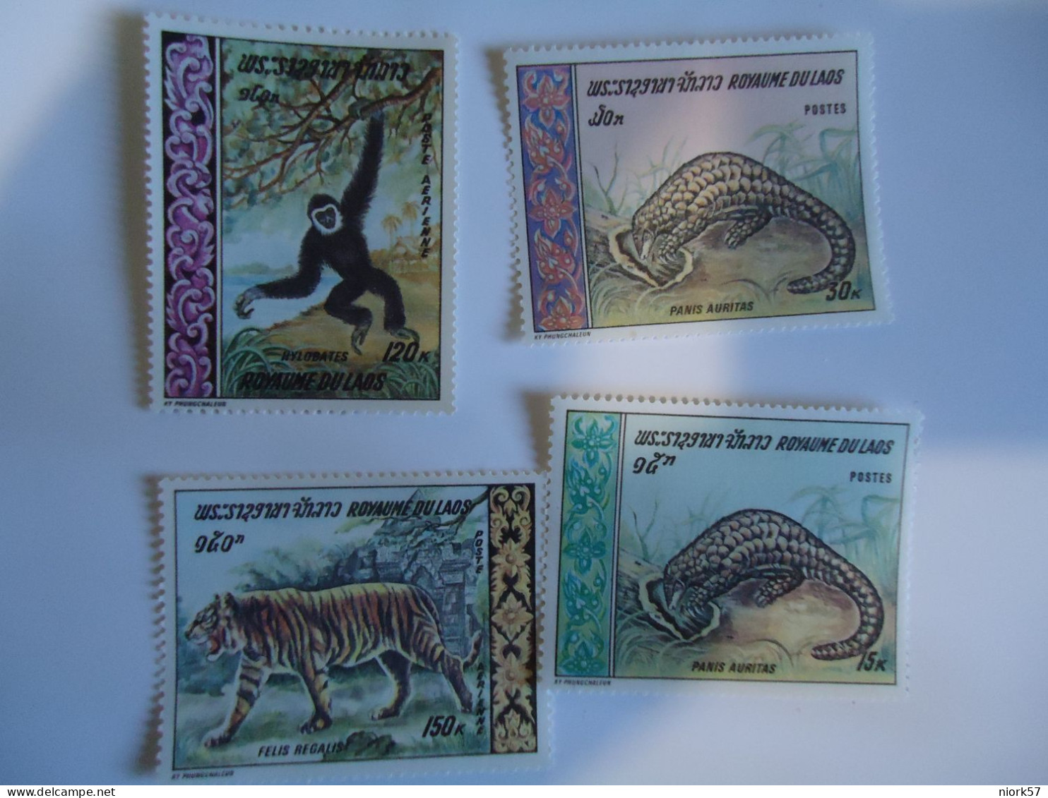 LAOS   MNH  STAMPS  4  ANIMALS - Scimpanzé