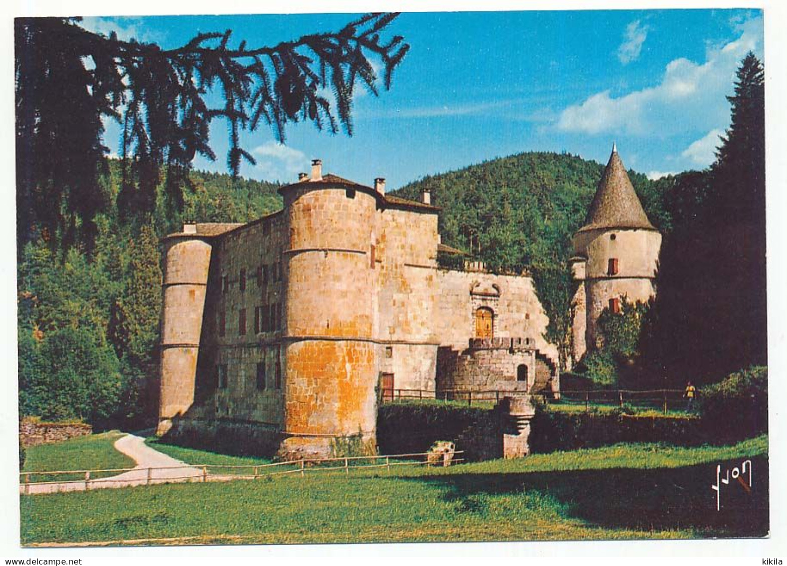 CPSM /CPM 10.5 X 15 Lozère  MEYRUEIS  Le Château De Rochedois - Meyrueis