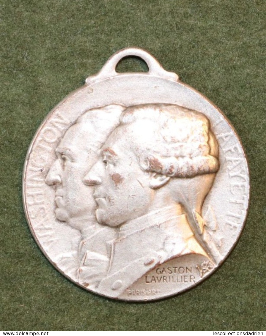 Médaille Française Journée De Paris 1917 - Guerre 14-18 - French Medal WWI Médaillette Journée  Lavrillier - France