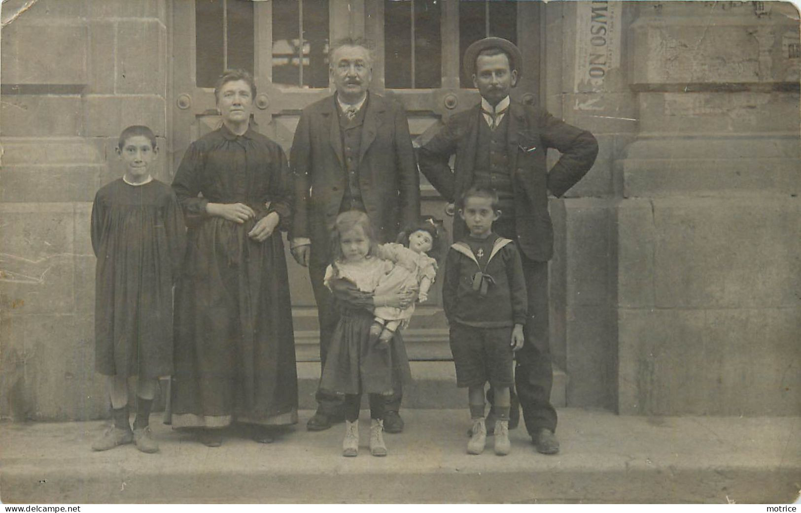 CARTE PHOTO - Petite Fille Et Sa Poupée. - Spielzeug & Spiele