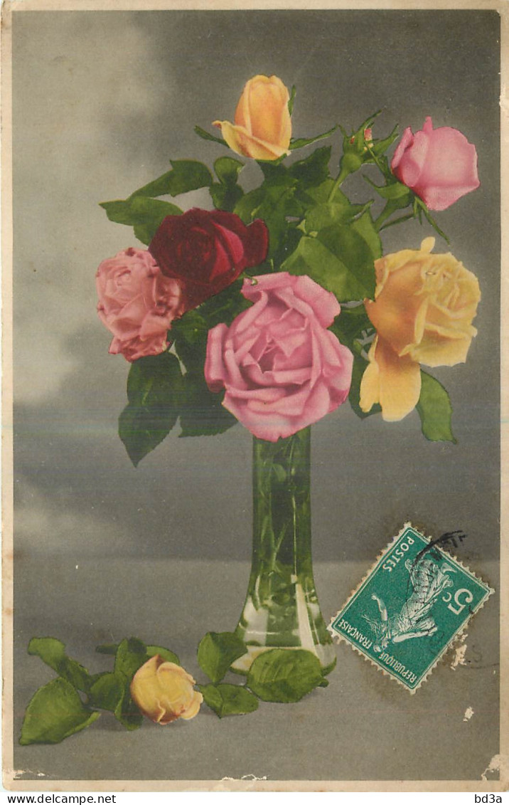  CPA FLEURS DANS UN VASE - ROSES - Fleurs