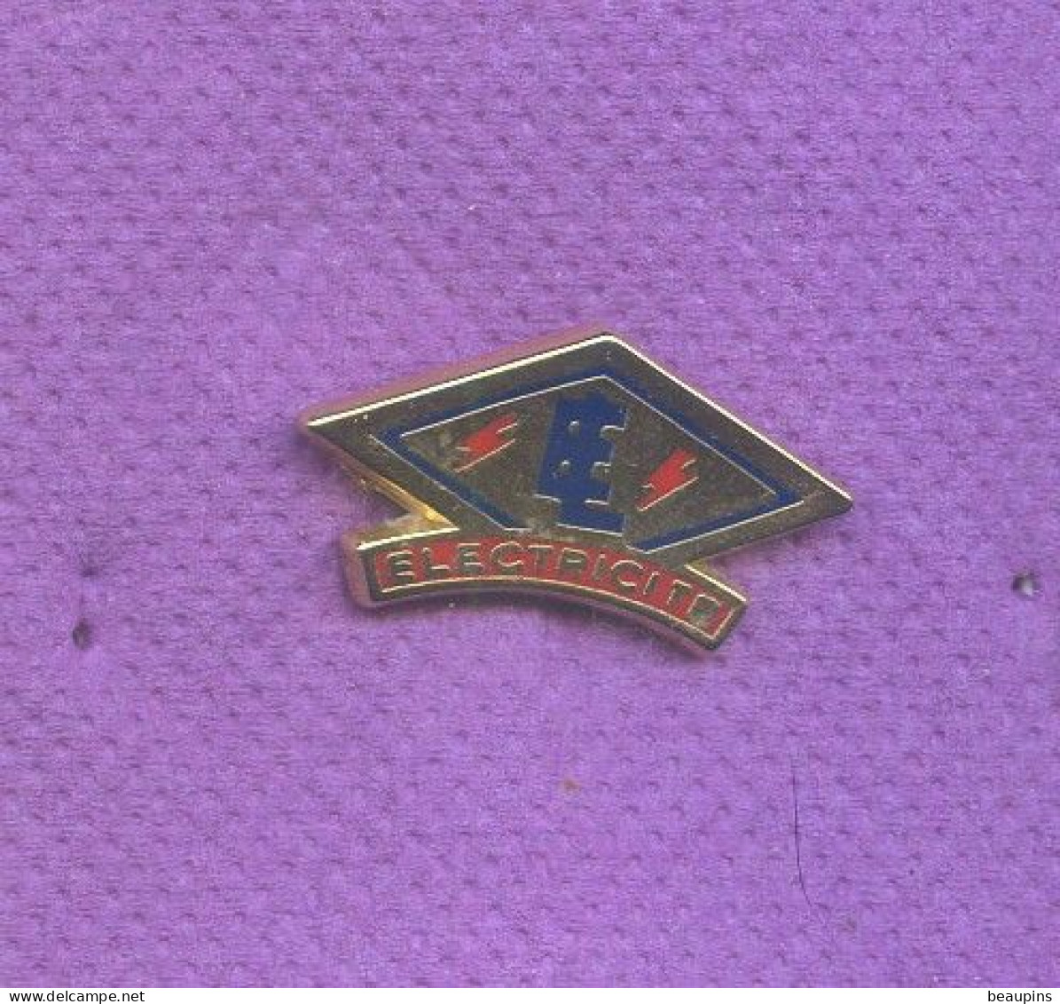 Rare Pins Electricite Edf ? N615 - EDF GDF