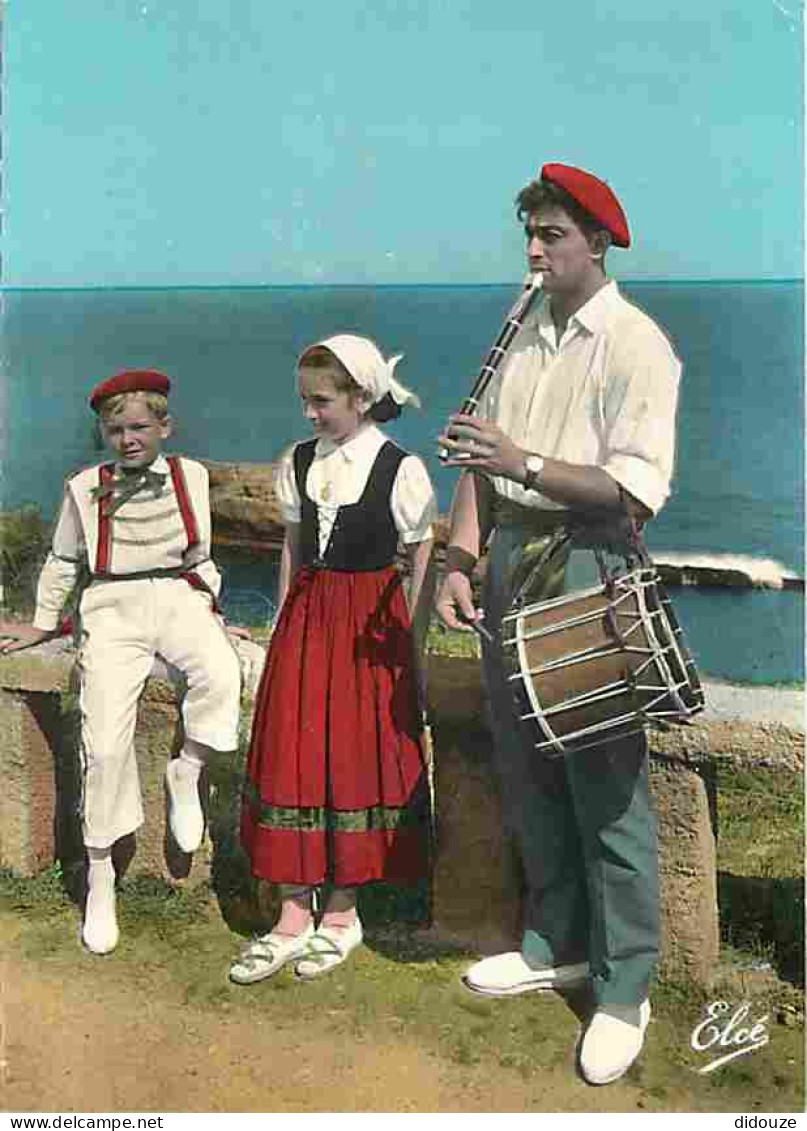 Folklore - Musique - Pays Basques - Groupe Chelitz-Tarak De Biarritz - Couple De Danseurs Basques Avec Txistulari - CPM  - Music