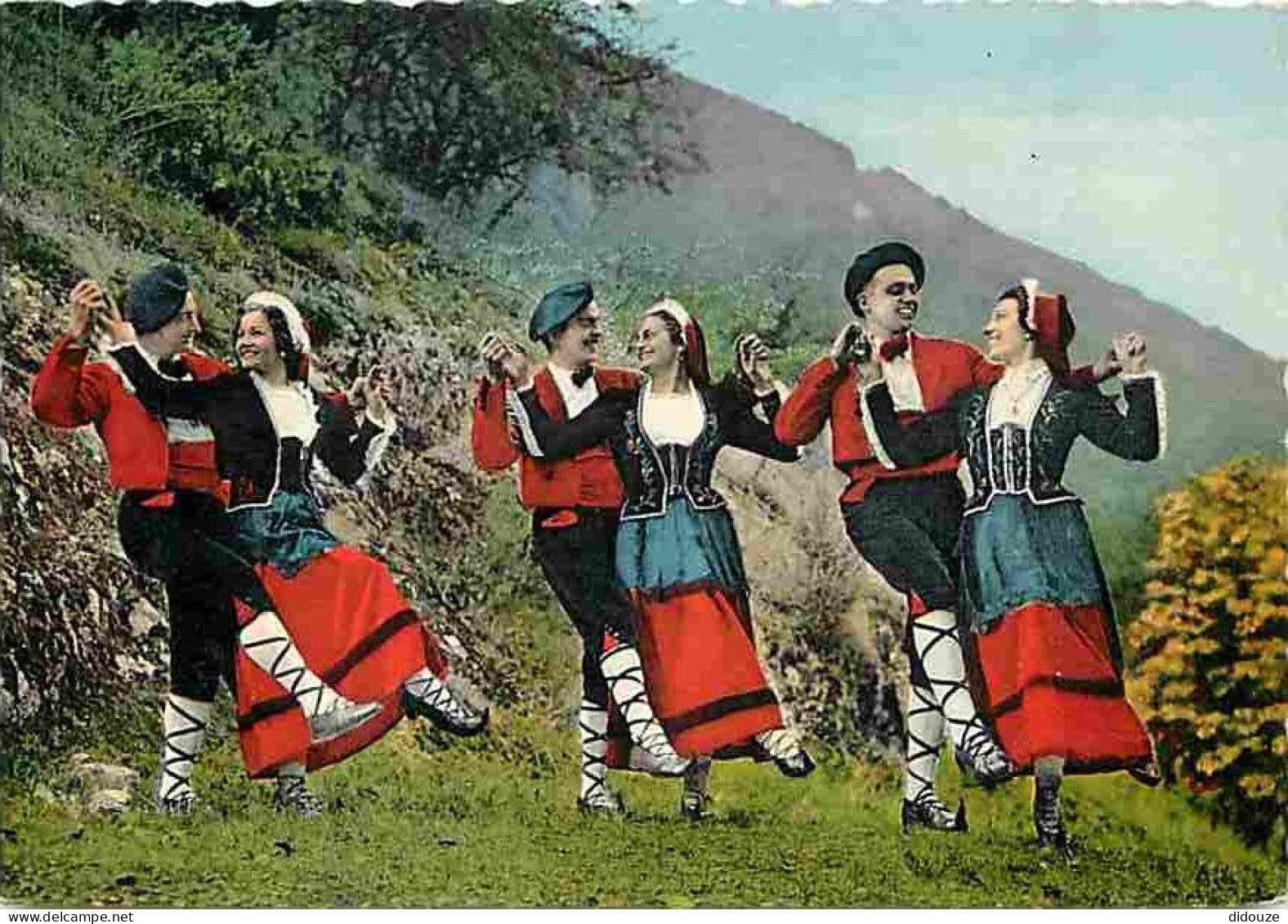 Folklore - Danses - Luchonnais - Groupe Folklorique Les Fils De Luchon - Carte Neuve - Voir Scans Recto Verso - Bailes