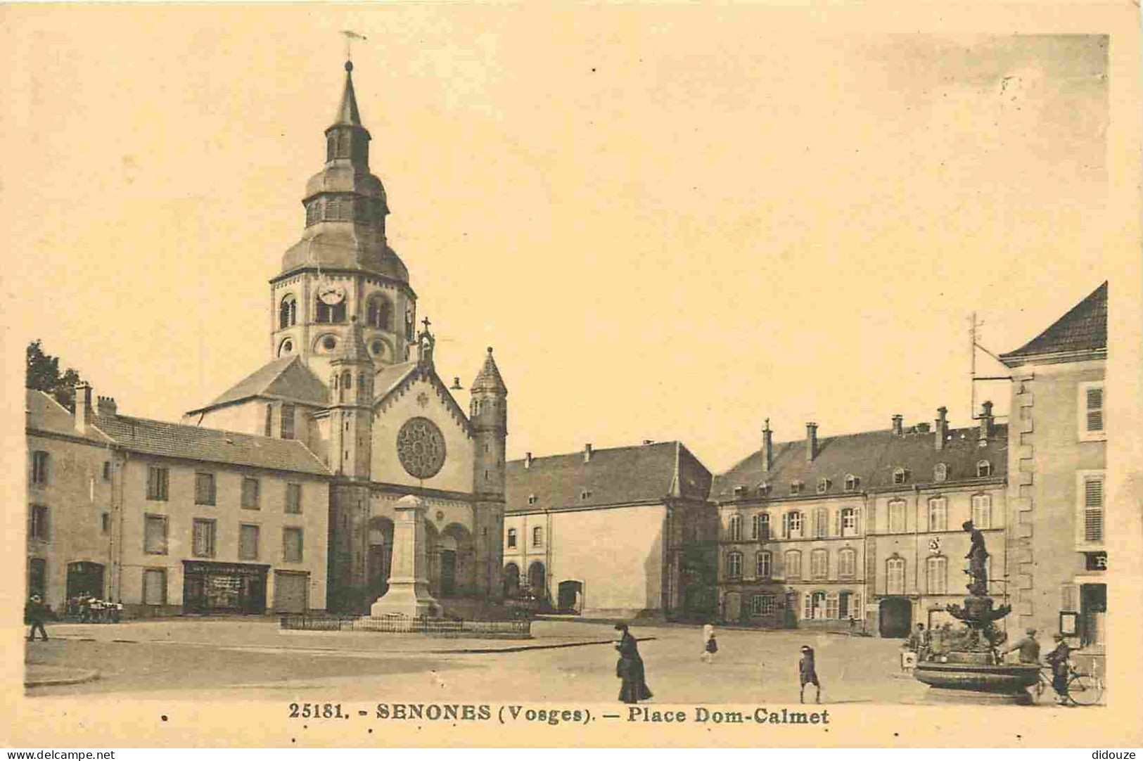 88 - Senones - Place Dom-Calmet - Animée - CPA - Voir Scans Recto-Verso - Senones