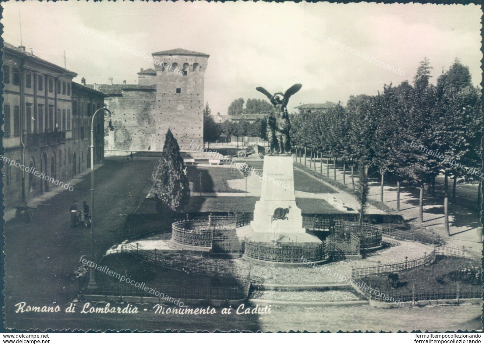 Q423 Cartolina  Romano Di Lombardia Monumento Ai Caduti Provincia Di Bergamo - Bergamo