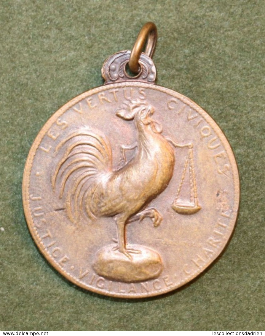 Médaille Belge Adolphe Max Bourgmestre De Bruxelles Guerre 14-18  - Belgian Medal WWI Médaillette Journée Devreese - Belgique