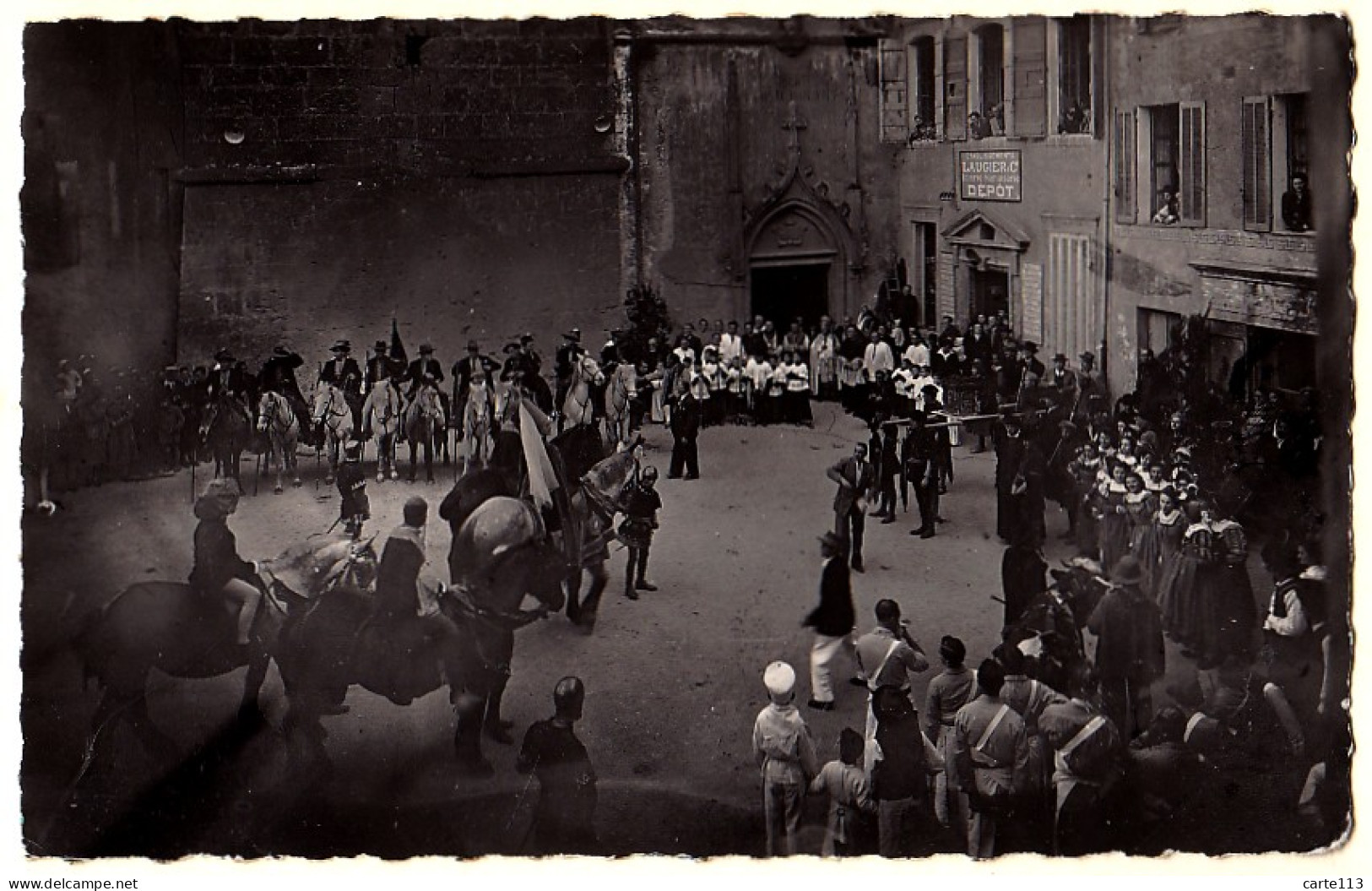 83 - B937CPSM - BARJOLS - Fëte De La Saint Marcel - La Bénédistion - Carte Photo - Bon état - VAR - Barjols