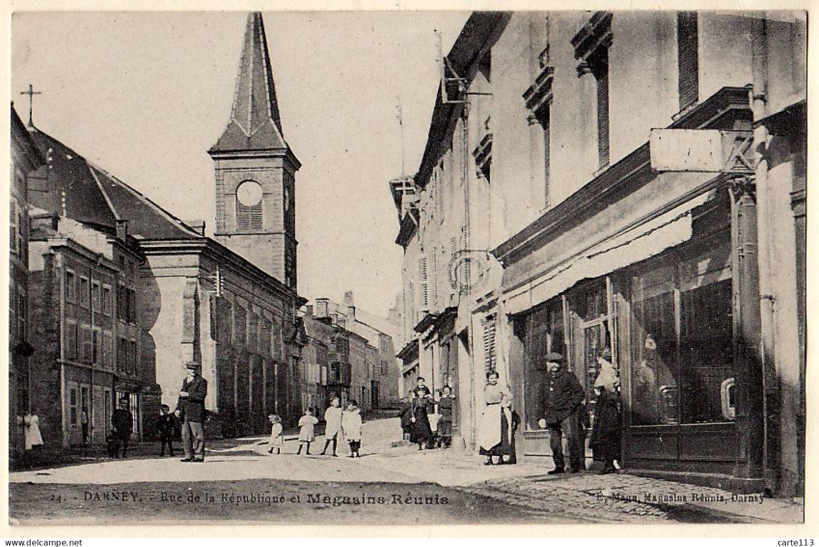 88 - B880CPA - DARNAY - DARNEY - 24 - Rue De La République Et Magasins Réunis - Très Bon état - VOSGES - Darney