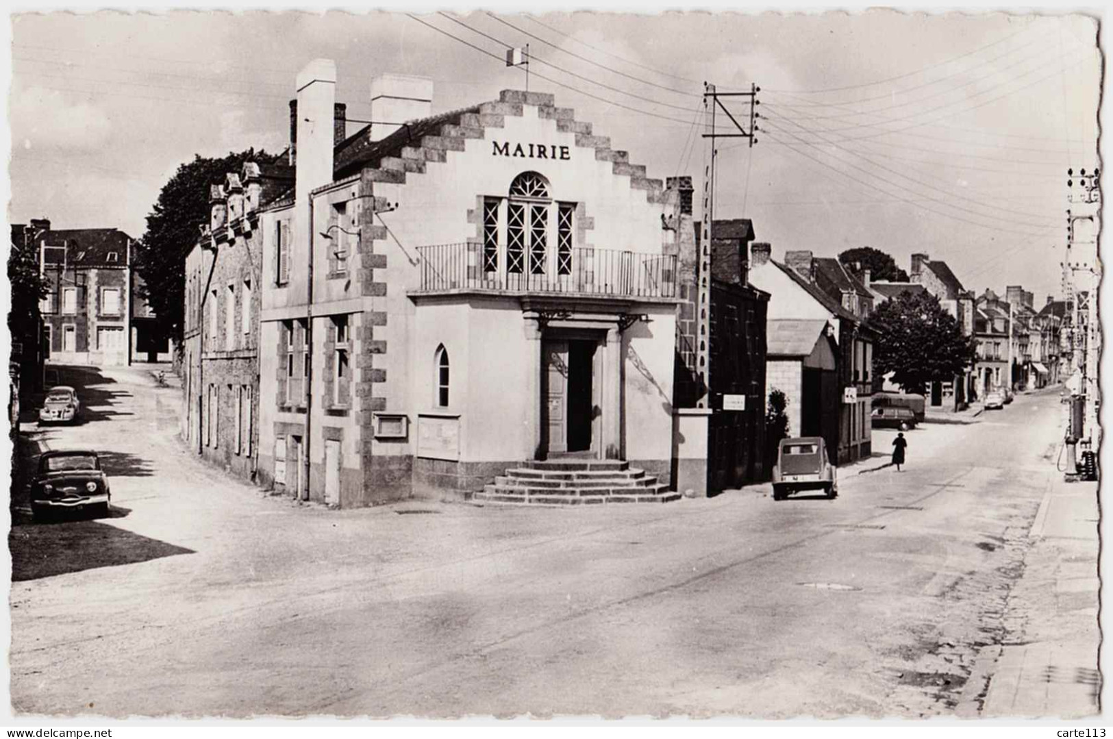 53 - B22888CPSM - VILLAINES LA JUHEL - La Mairie - 2 CV - Très Bon état - MAYENNE - Villaines La Juhel