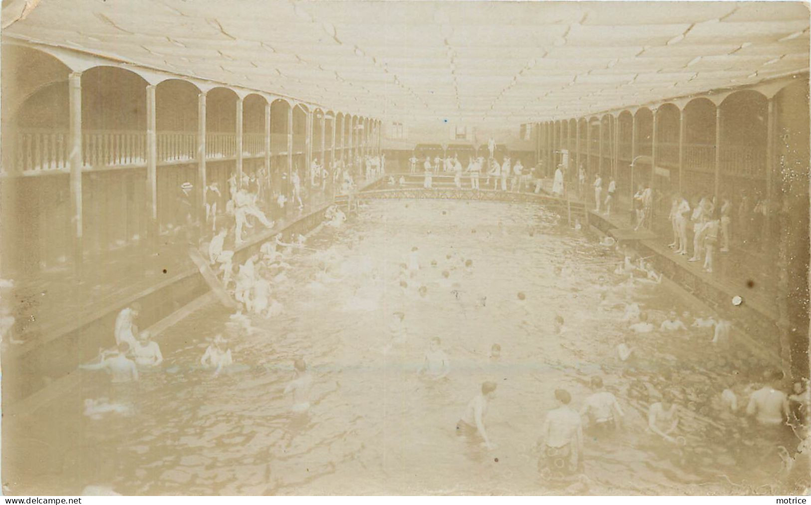 CARTE PHOTO -  Piscine Couverte, Vue à Localiser. - A Identifier