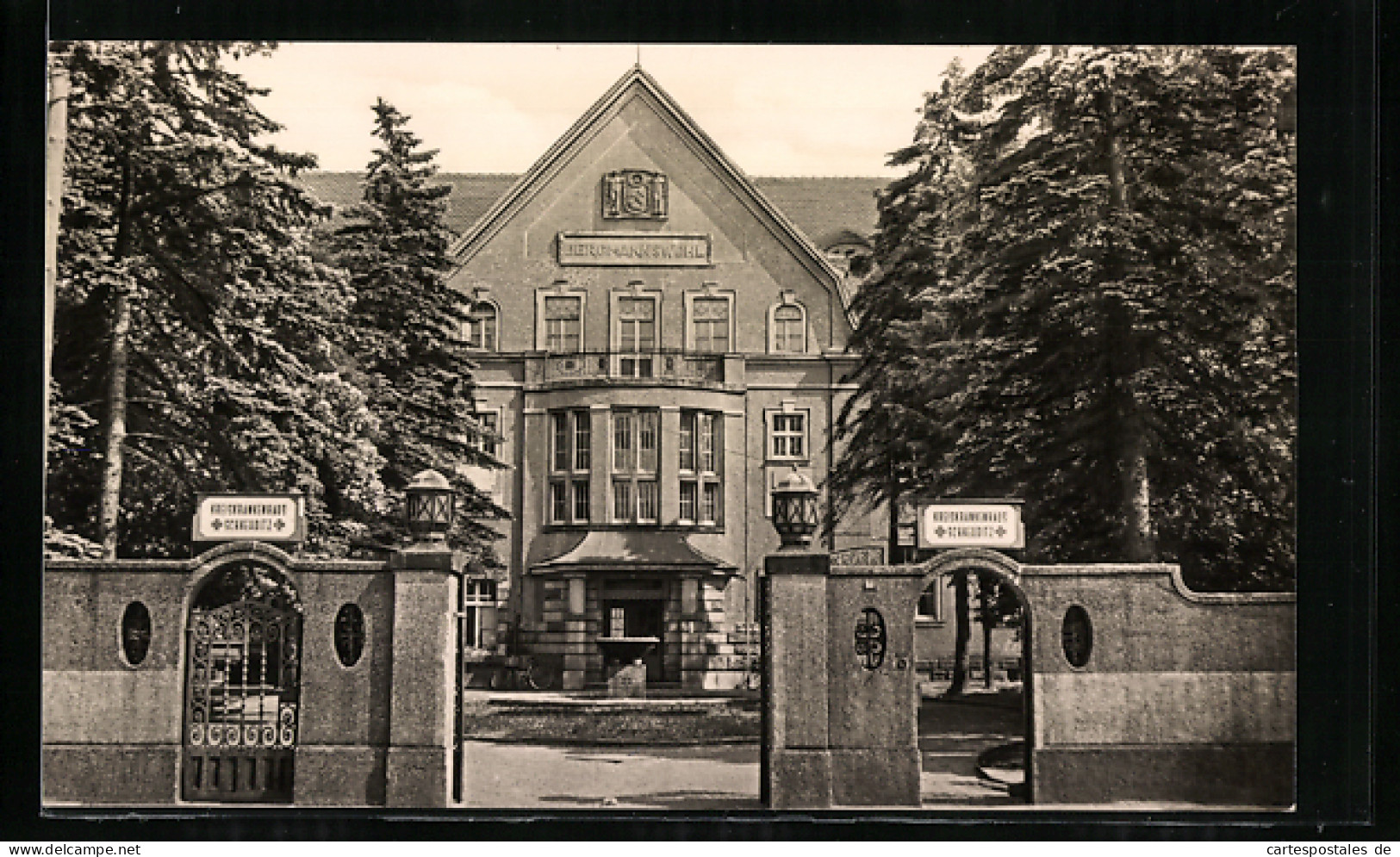 AK Schkeuditz, Kreiskrankenhaus, Eingang  - Schkeuditz