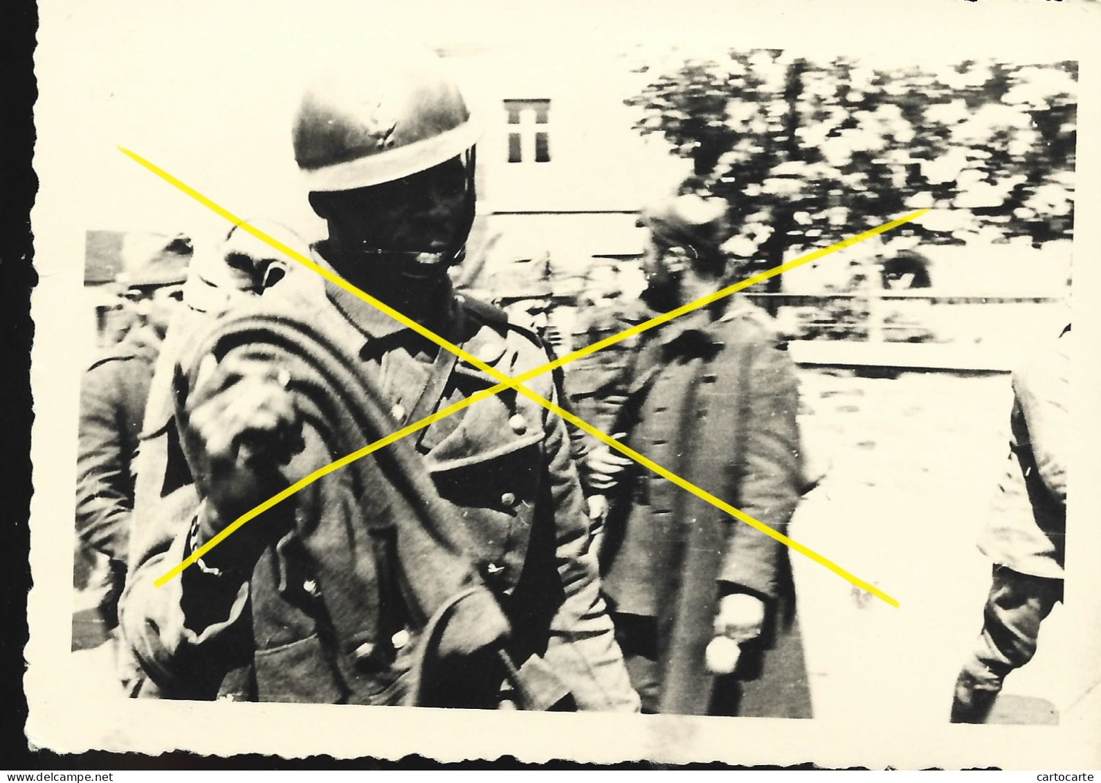 MIL 463  0424 WW2 WK2  CAMPAGNE DE FRANCE  PRISONNIER  AFRICAIN  SOLDATS ALLEMANDS  1940 - Guerra, Militares