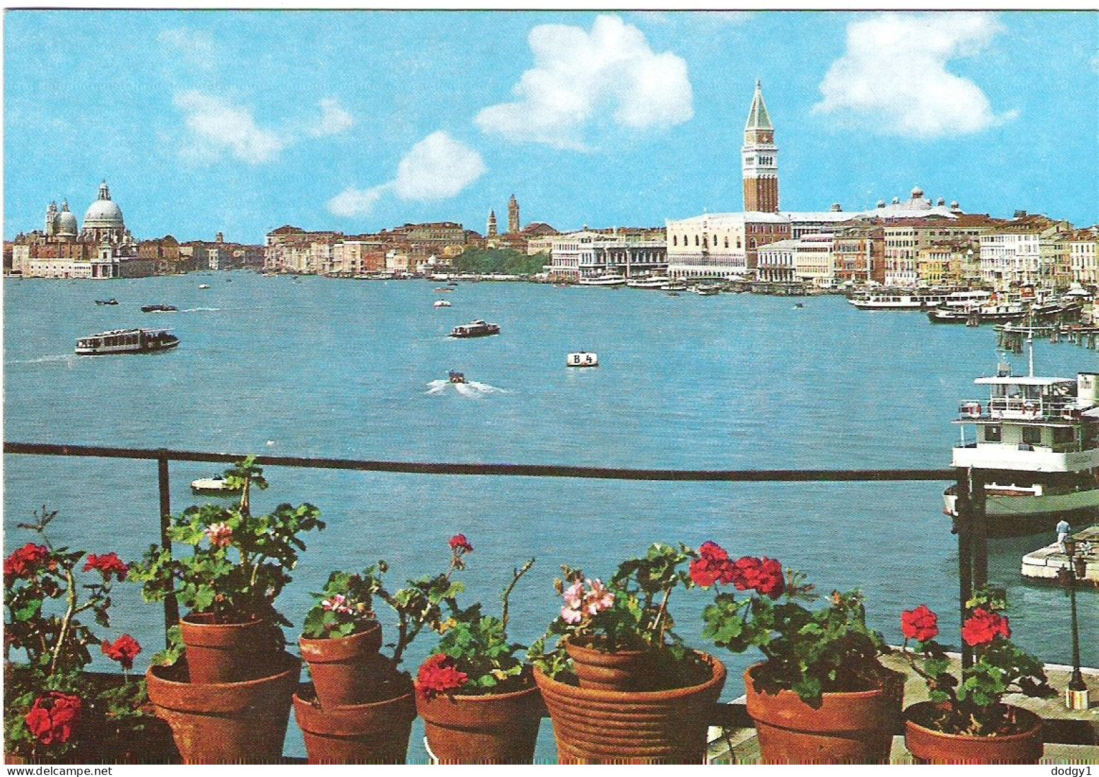 VENICE, ITALY. UNUSED POSTCARD M8 - Venezia (Venice)