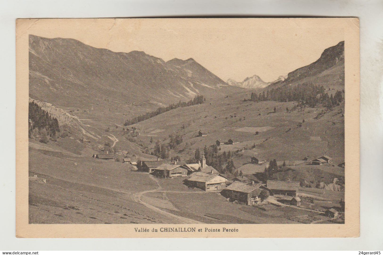 CPSM LE GRAND BORNAND (Haute Savoie) - Vallée Du Chinaillon Et Pointe Percée - Le Grand Bornand