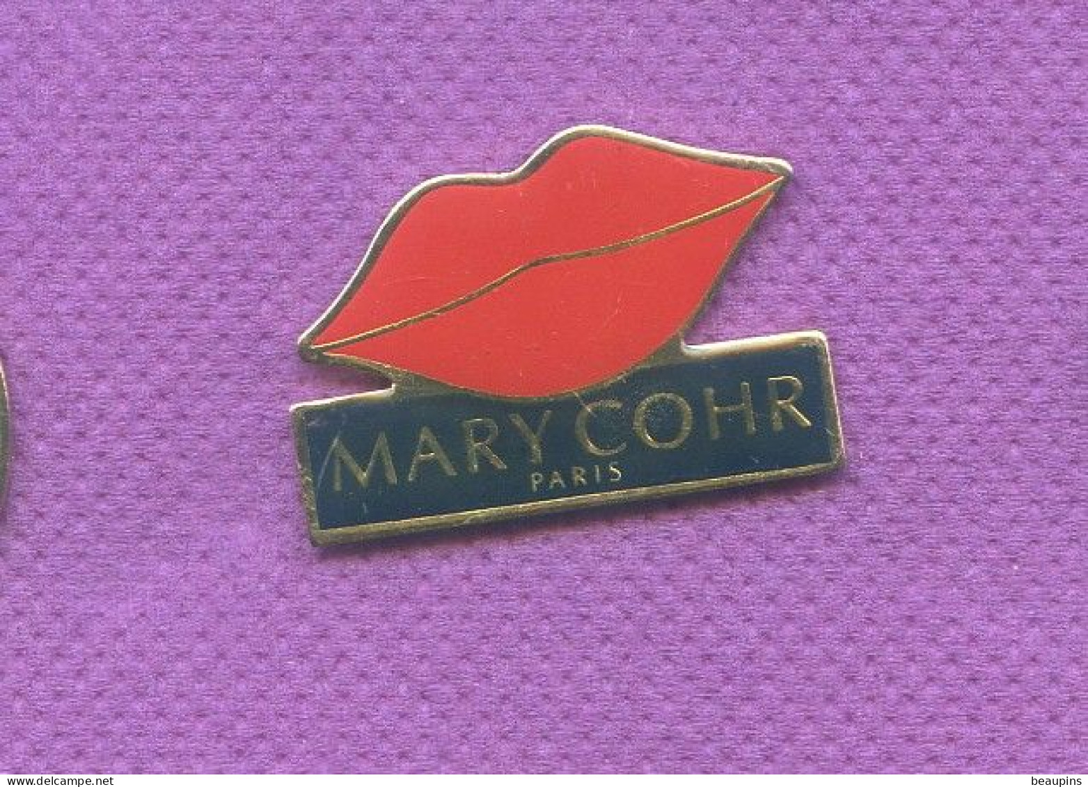 Rare Pins Bouche De Femme Mary Cohr Paris L130 - Pin-ups