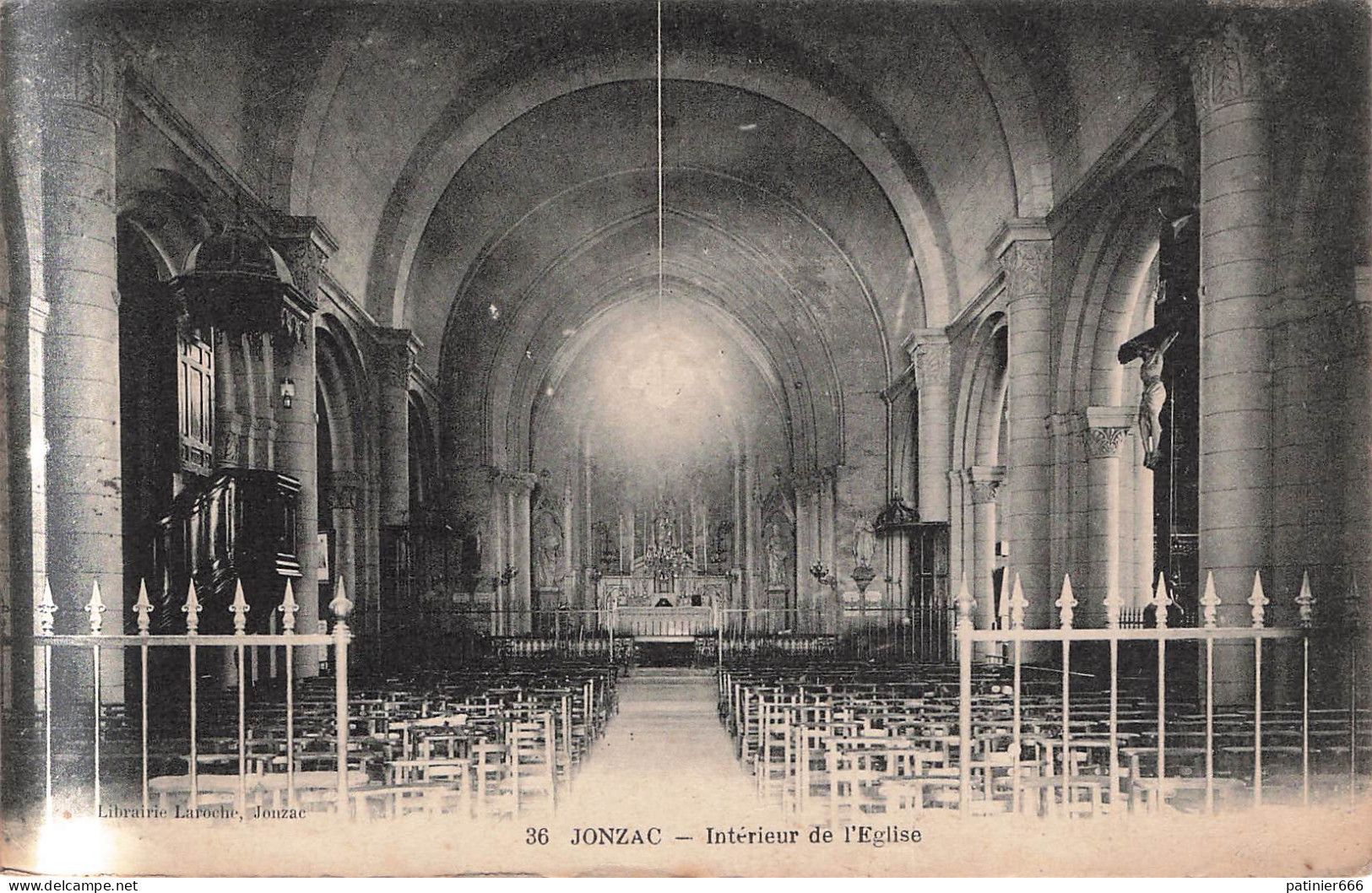 Jarnac Interieur De L'eglise - Jarnac