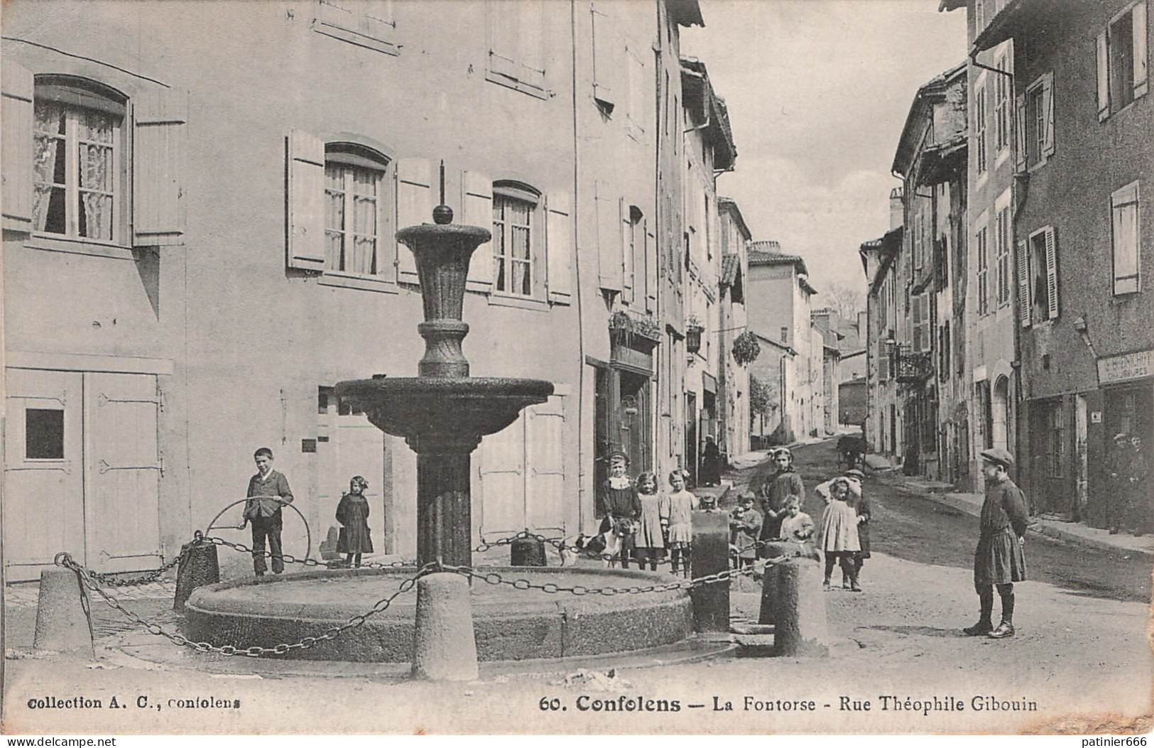 Confolens La Fontaine - Confolens