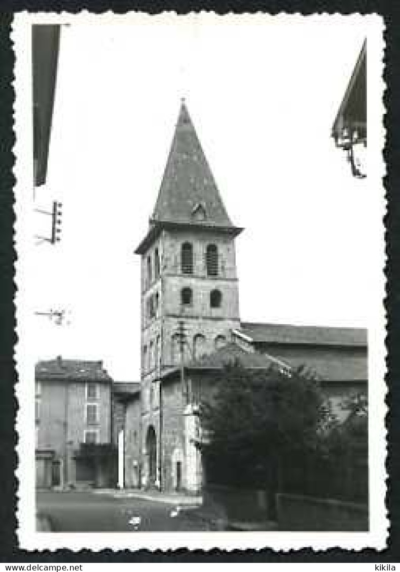 Photo  9 X 5.5  Isère  TULLINS   L'Eglise Et Son Clocher Du XI° S. - Tullins