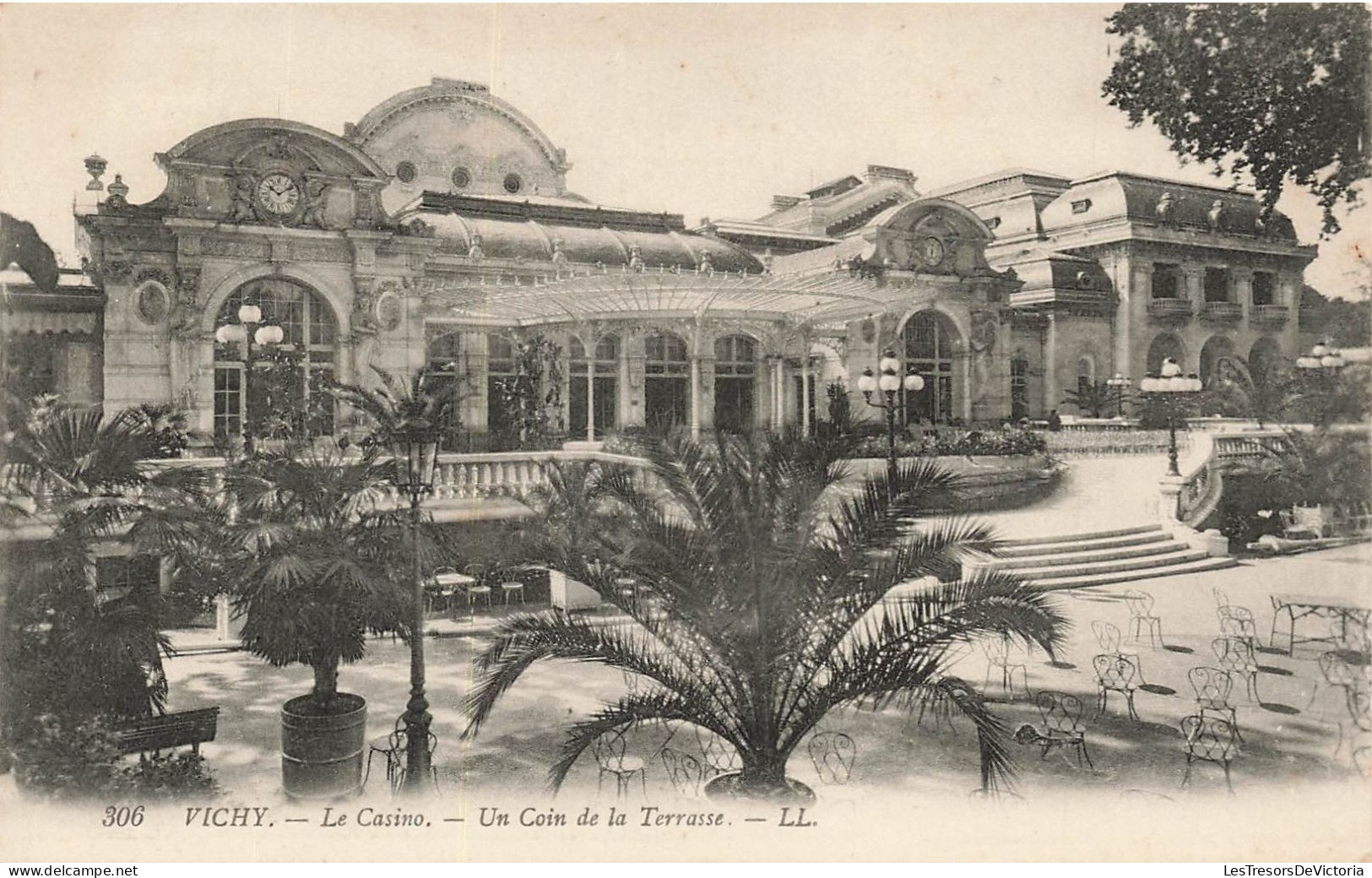 FRANCE - Vichy - Le Casino - Un Coin De La Terrasse - Carte Postale Ancienne - Vichy